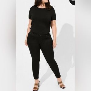 Luxe Skinny Jean - Sateen Stretch Black